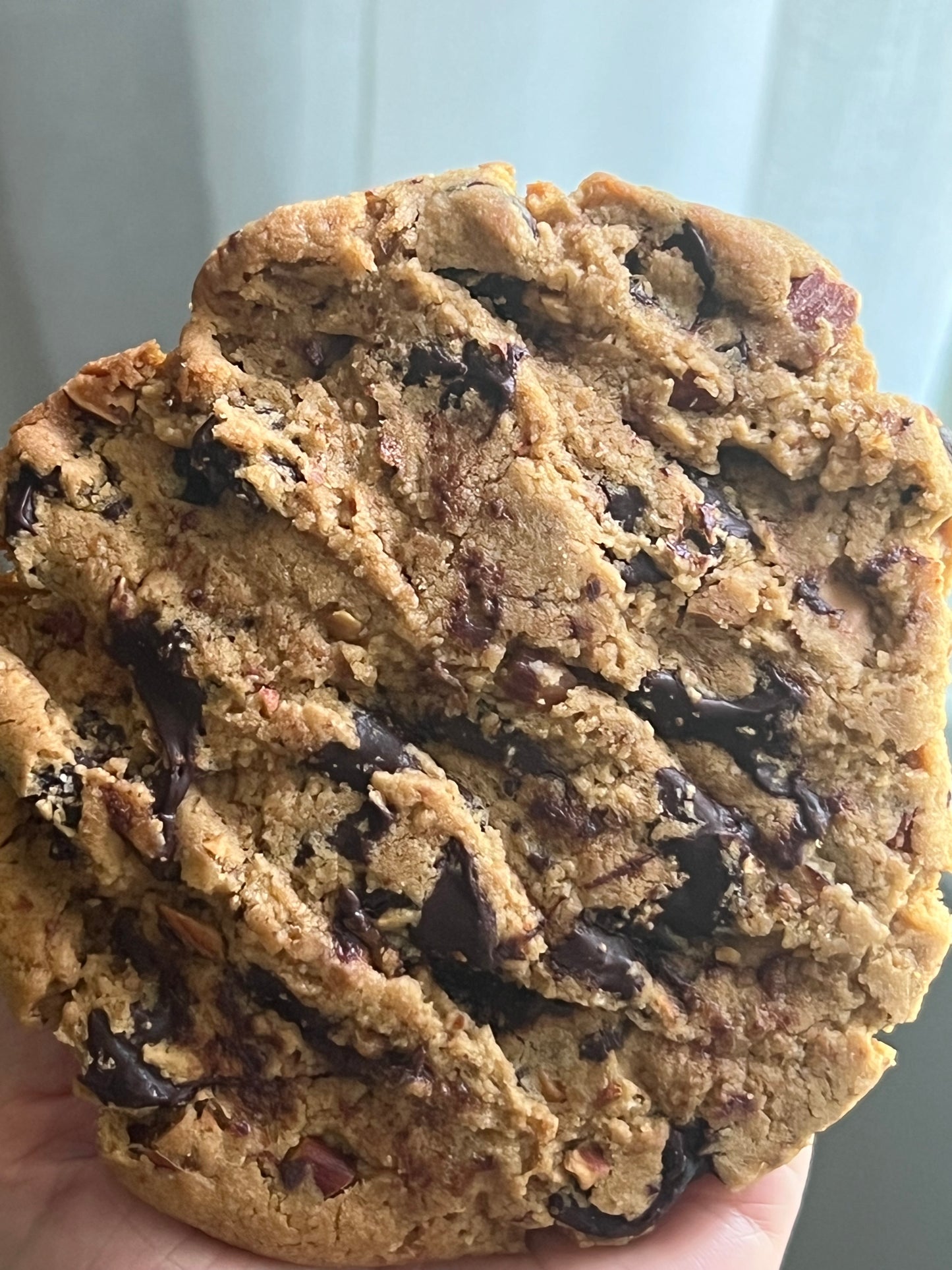 Almond Flour Chocolate Chip Cookies